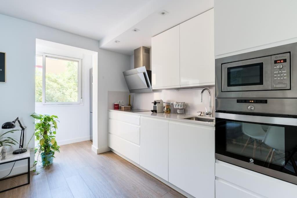 Apartamento Moderno En Triana 2 Dormitorios Y Aire Acondicionado Σεβίλλη Εξωτερικό φωτογραφία