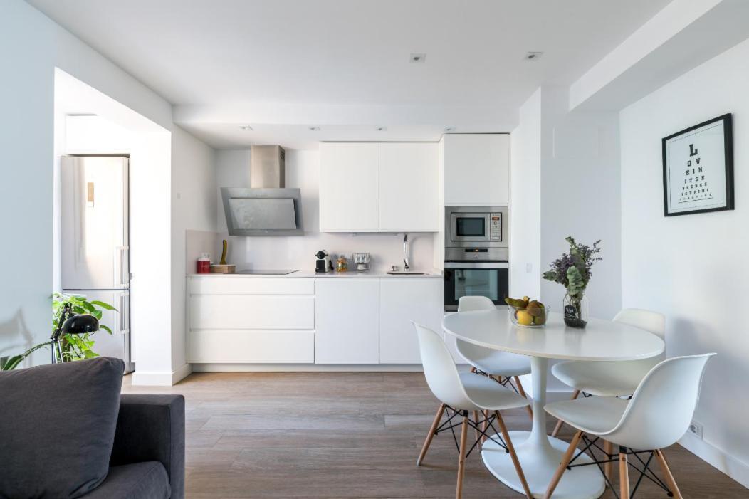 Apartamento Moderno En Triana 2 Dormitorios Y Aire Acondicionado Σεβίλλη Εξωτερικό φωτογραφία